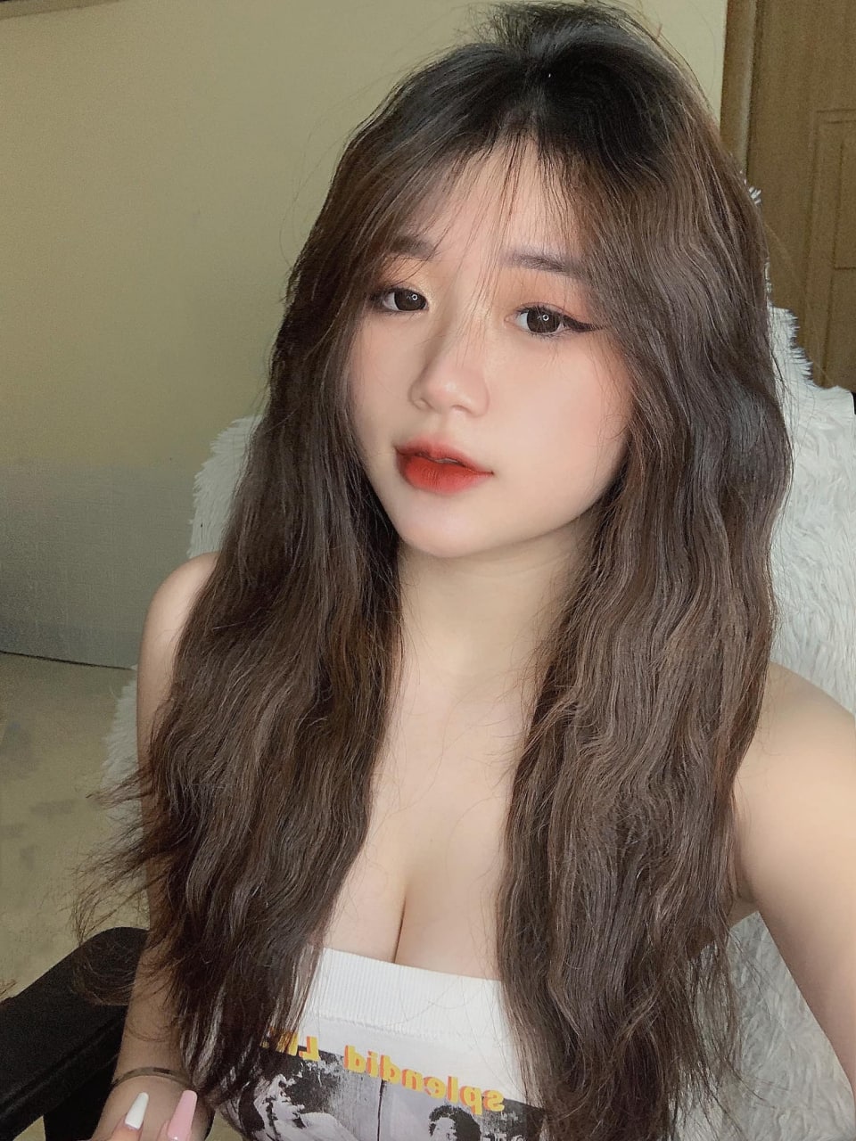 Tình một đêm với em ghệ chân dài đang buồn vì bị ghệ cho leo cây